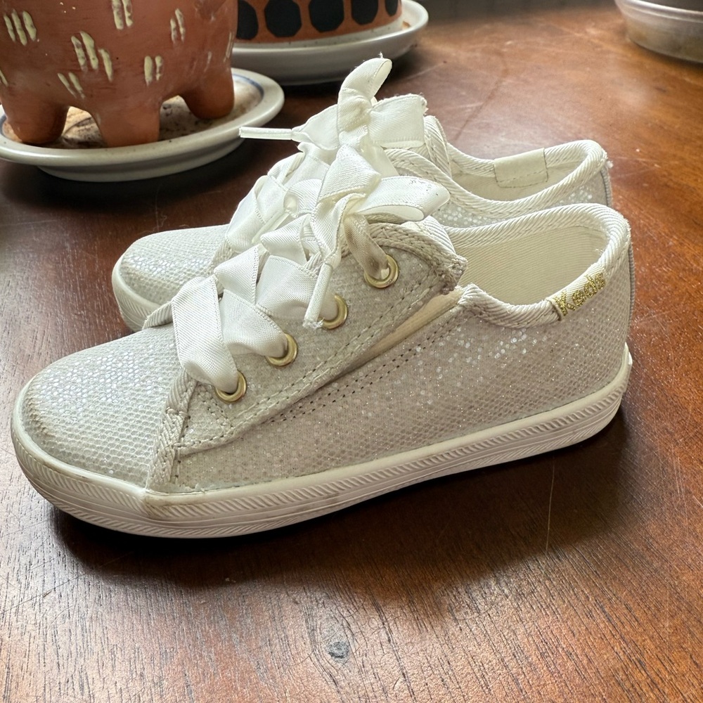 Kids White Sneakers with Ribbon Laces